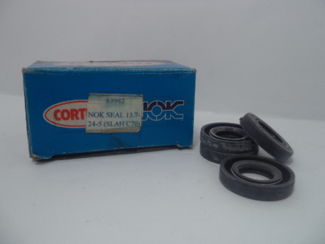 NOK SEAL 13.7-24-5 (SEAL SLAH GRAND/ C70)